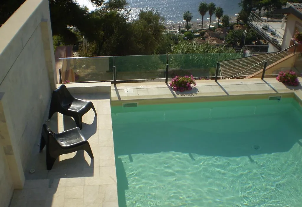 Holiday home 202 Luxury Pool Isola Bella *